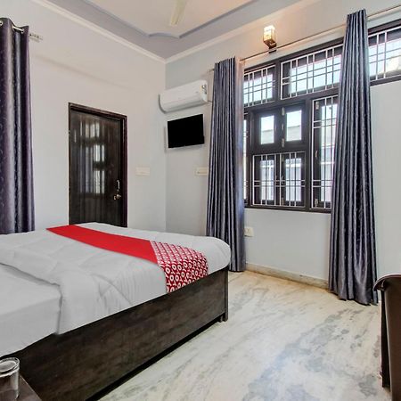 Oyo Flagship 81130 Vanya Guest House Джапур Экстерьер фото